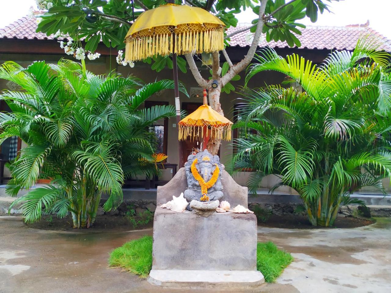 Angga Guest House เปมูเตรัน ภายนอก รูปภาพ