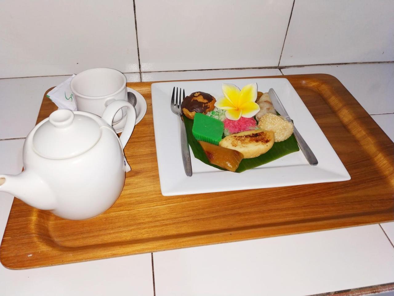 Angga Guest House เปมูเตรัน ภายนอก รูปภาพ